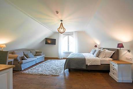 Three-Bedroom Apartment (5 Adults)