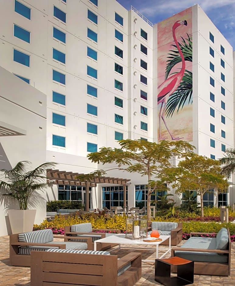 Homewood Suites by Hilton Miami Dolphin Mall