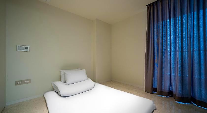 UH FLAT SIGNATURE DAEGU 