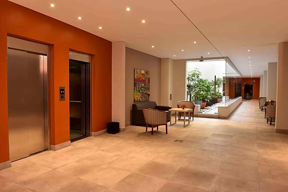 ARC Arenales Studios & Suites