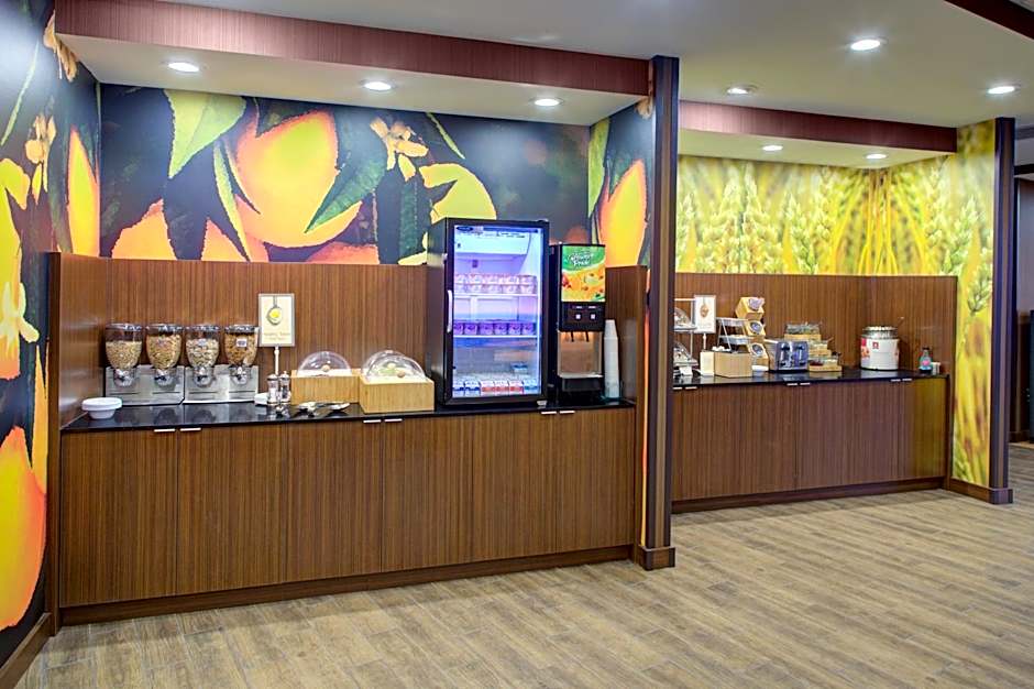 Fairfield Inn & Suites by Marriott Detroit Canton