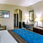Comfort Inn & Suites Winnie