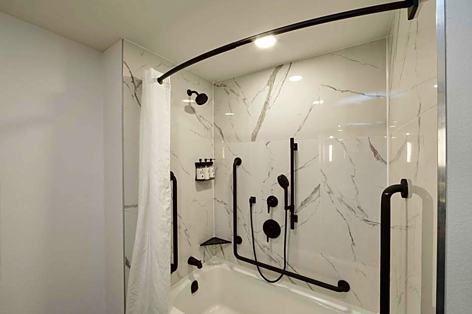 Bloom Mississauga, Tapestry Collection by Hilton