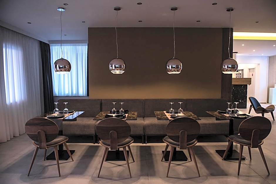 Golden Star Relax Hotel - Adults Only 16 plus