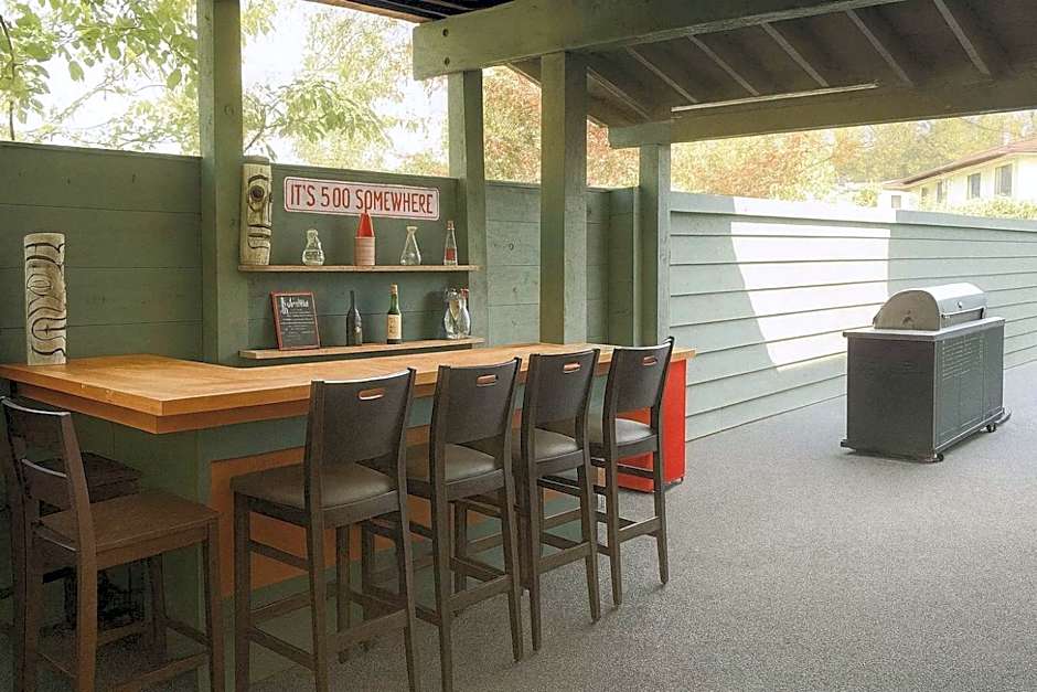 Hidden Oasis in Victoria, BC