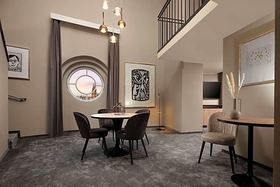 Wasserturm Hotel Cologne, Curio Collection by Hilton