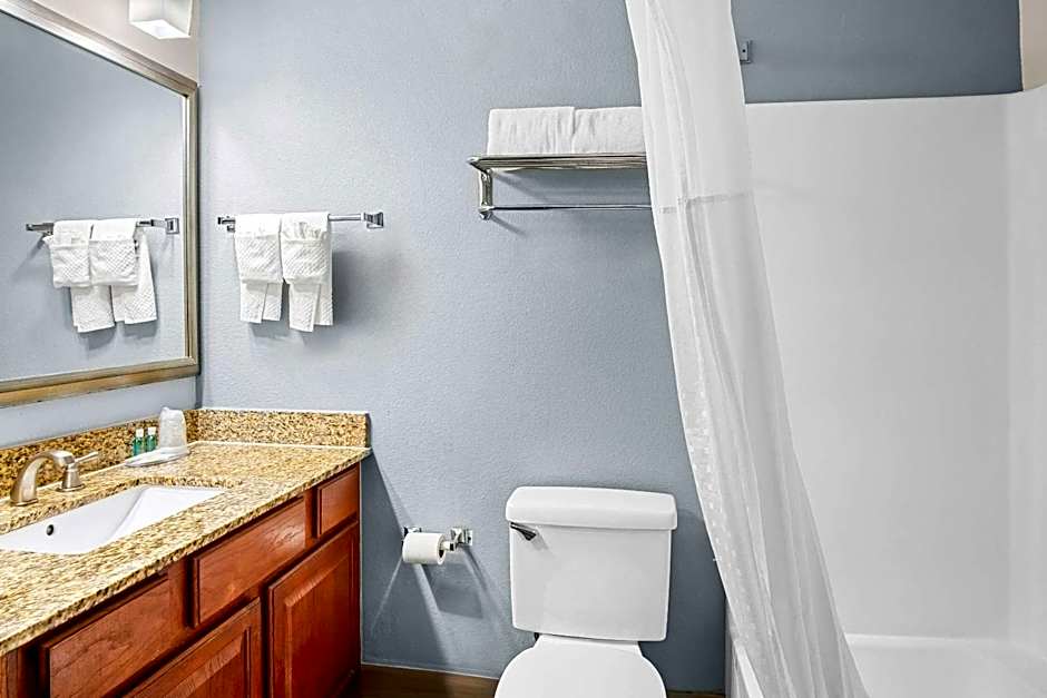 MainStay Suites Addison-Dallas