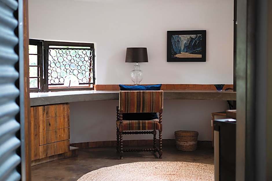 Liedjiesbos Urban Olive Farm Accommodation