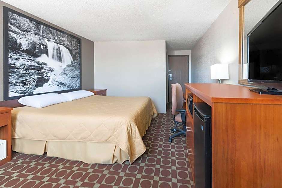 Super 8 by Wyndham Miles City