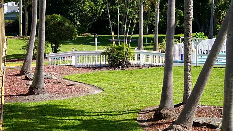 ISLAND HOTEL of Space Coast