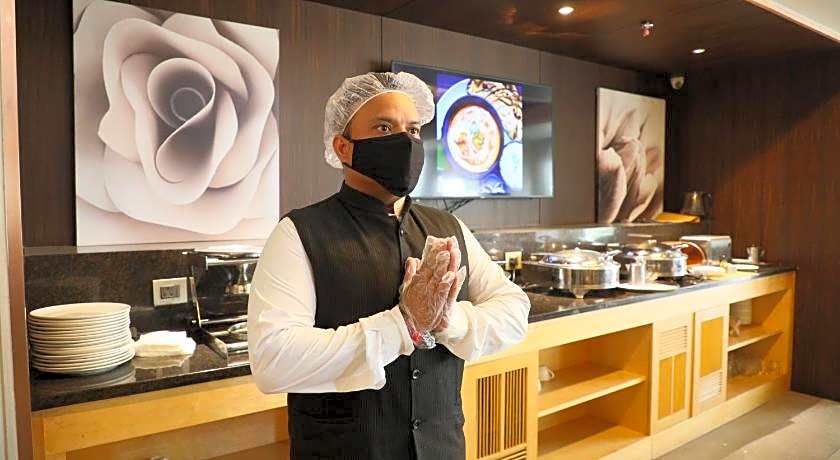 Hotel Saket 27