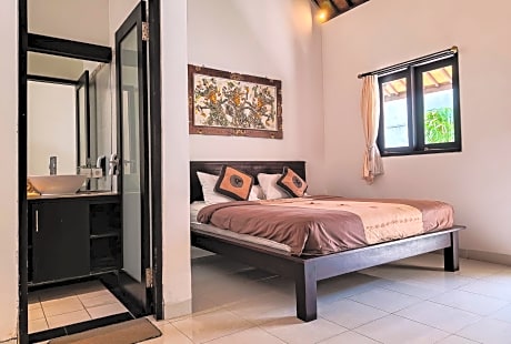 Tanjung Lima Hotel Legian