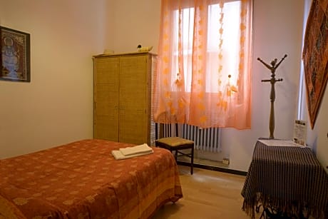 Single Room with Shared Bathroom
