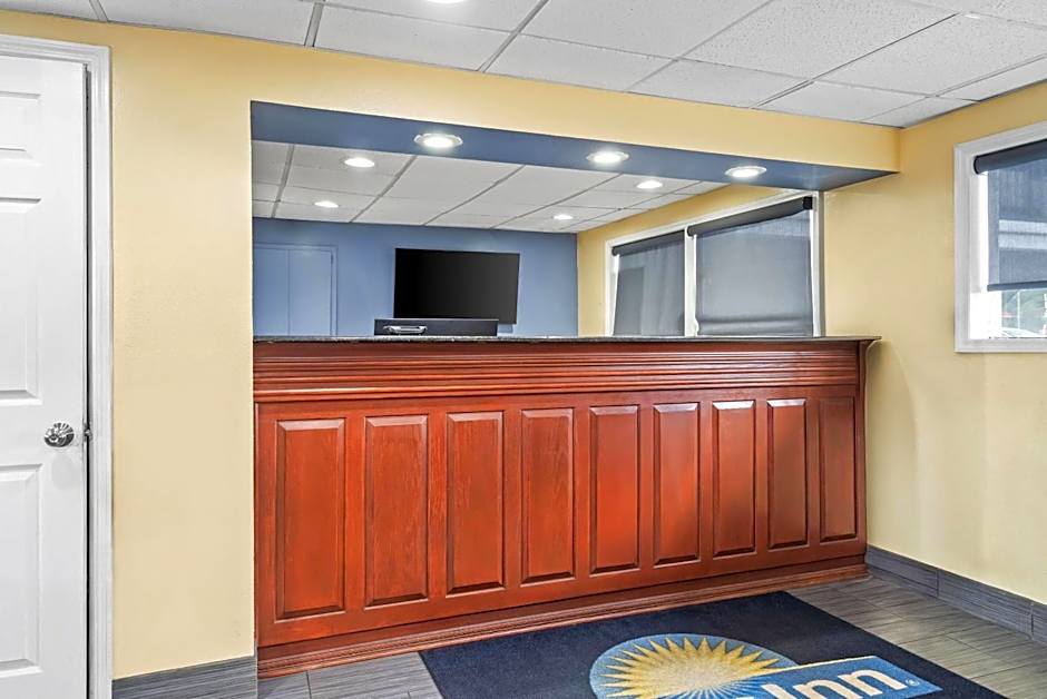 Days Inn by Wyndham Jacksonville NC