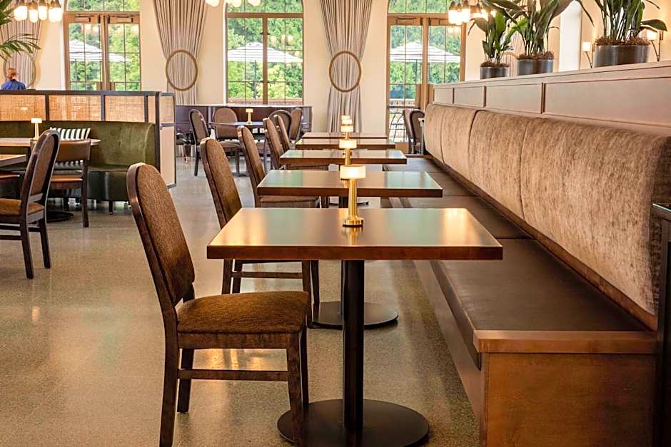 The Lodge at St Edward State Park