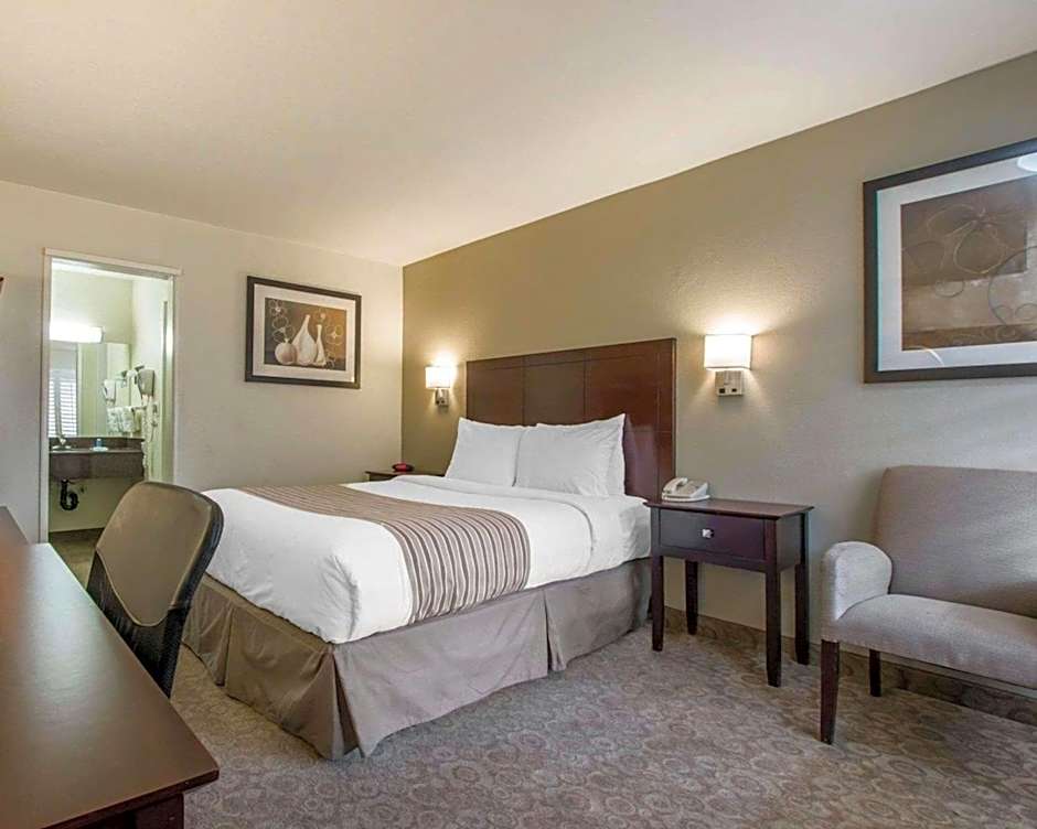 Rodeway Inn Convention Center