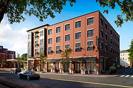 Longfellow Hotel