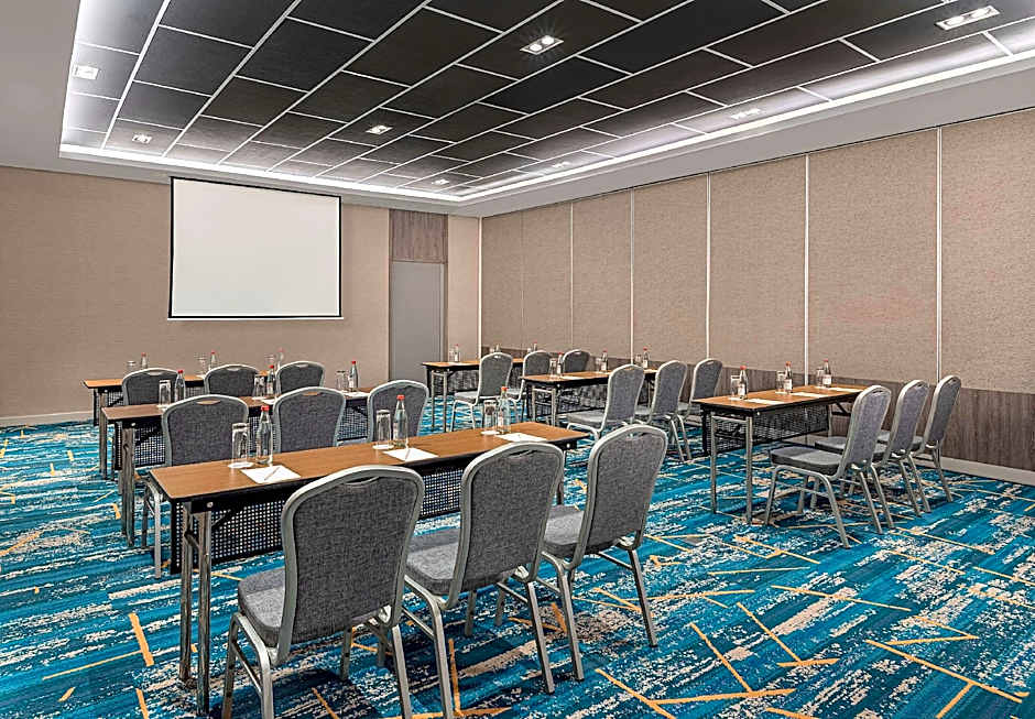 Park Inn By Radisson Bacolod