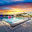 New Studio - Hollywood Beach Bliss for 2