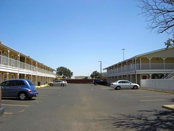 Victorian Inn Midland