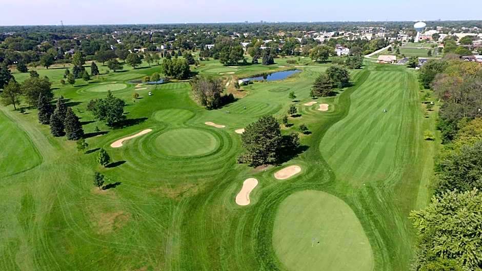 Holiday Inn & Suites Bolingbrook by IHG