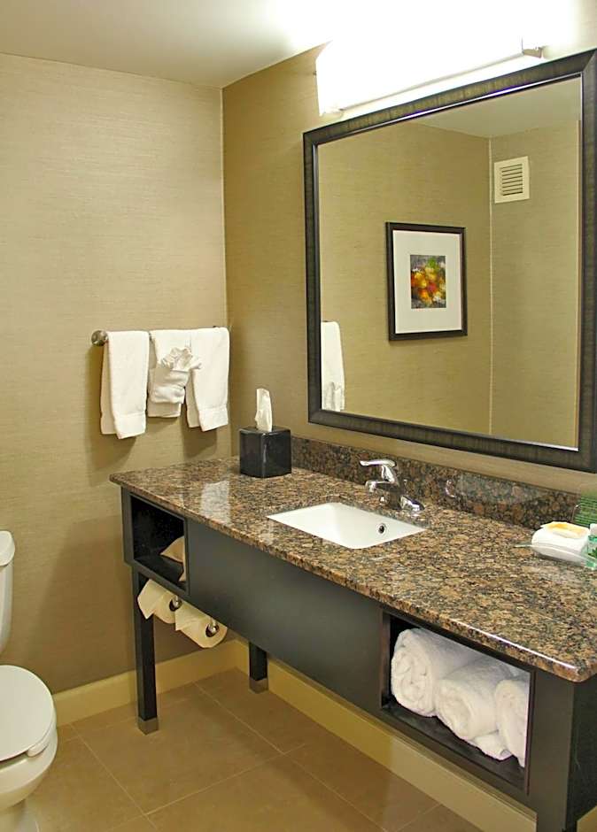 Holiday Inn Charlotte University By IHG