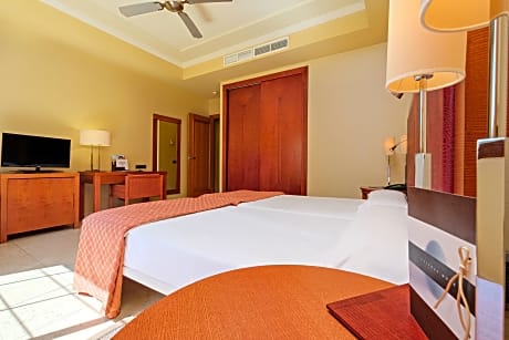 DOUBLE WITH TERRACE 2 ADULTS + 2 CHILDREN