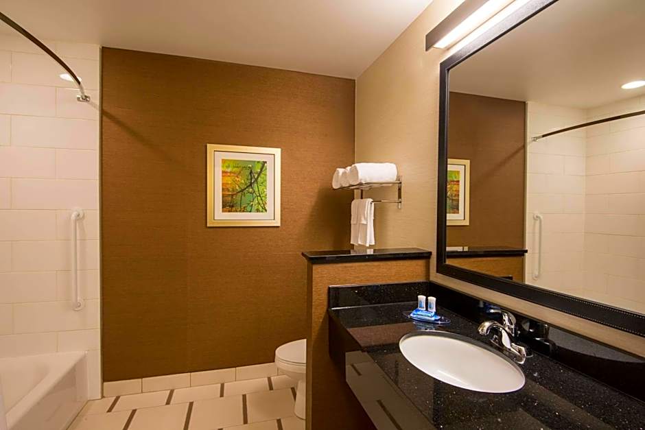 Fairfield Inn & Suites by Marriott Fort Wayne Southwest