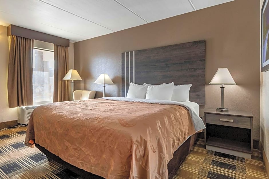 Quality Inn South Duncan