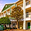 Hometowne Studios Houston - West Oaks/ Energy Corridor