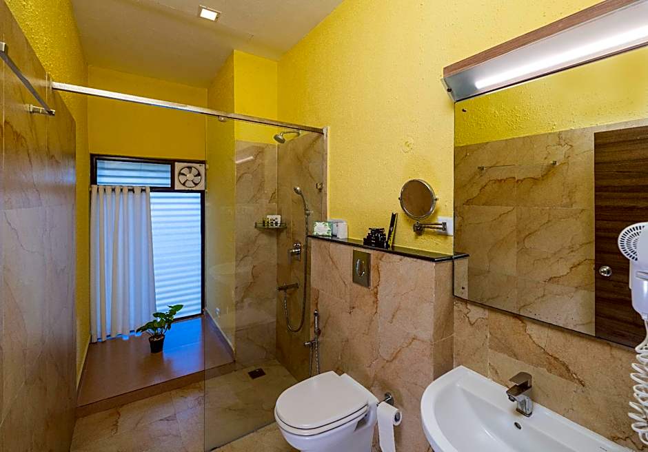 The Mountain Courtyard