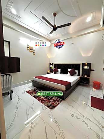 Goroomgo Hotel Prince Ayodhya Near Ram Mandir and Saryu Ghat