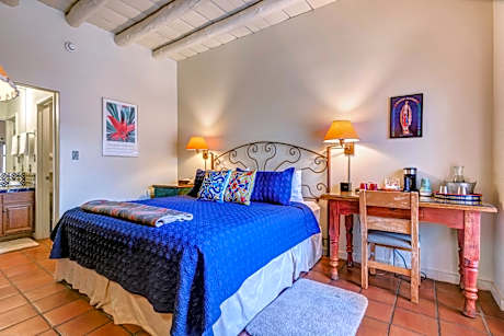 King Room with Patio - Pet-Friendly