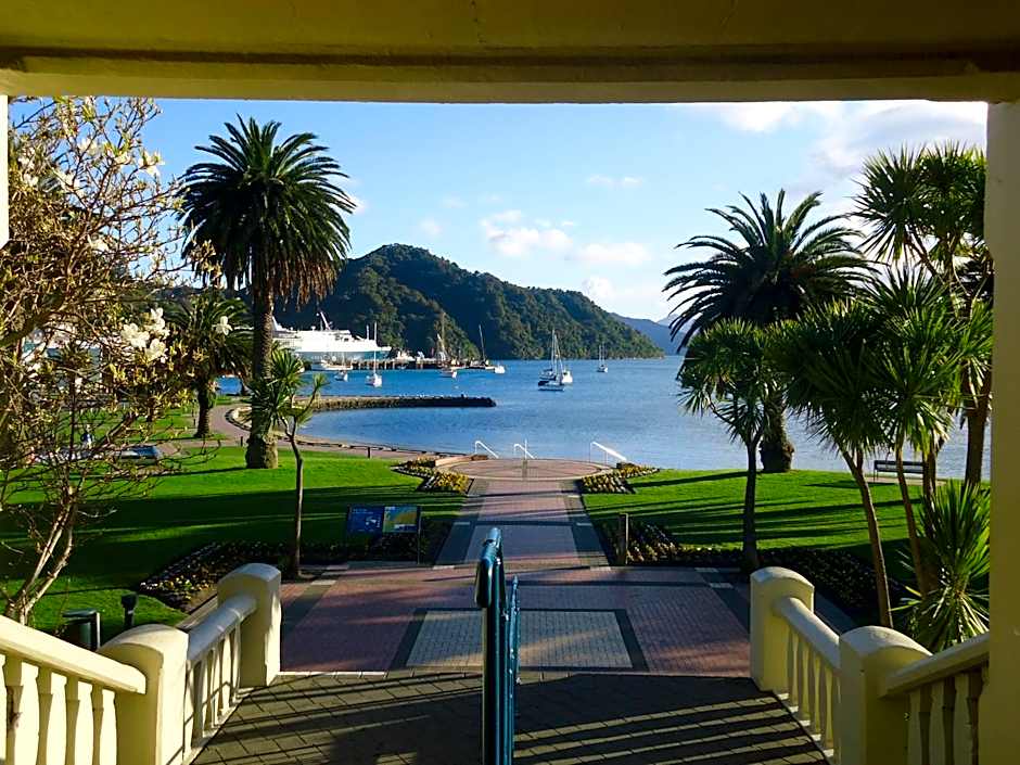 High Street Living Motel