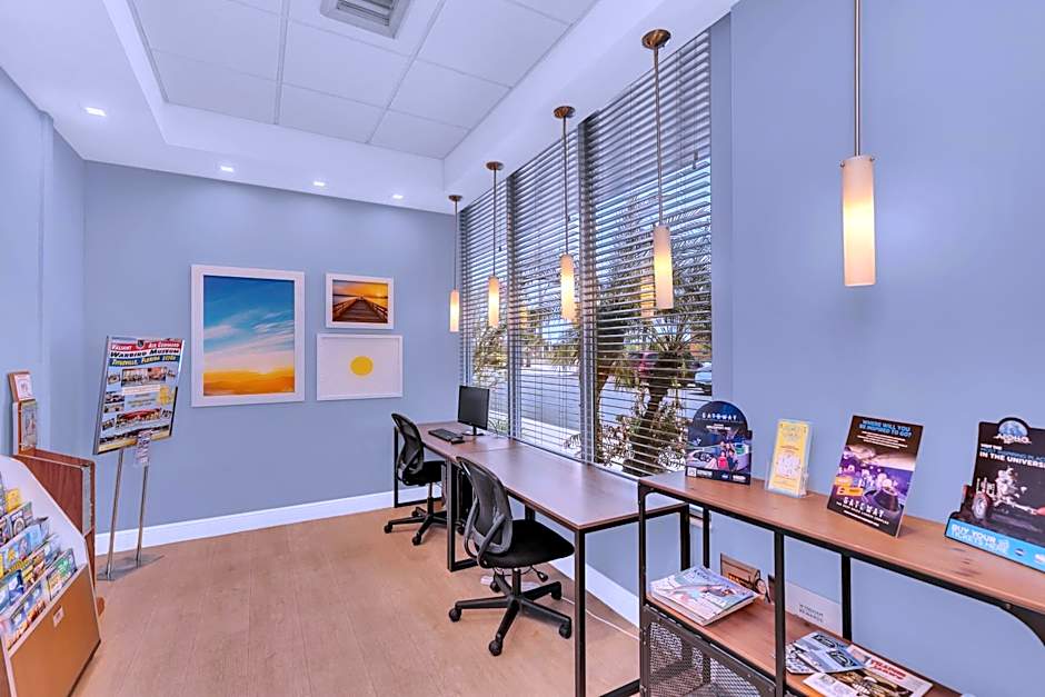 Days Inn by Wyndham Titusville Kennedy Space Center