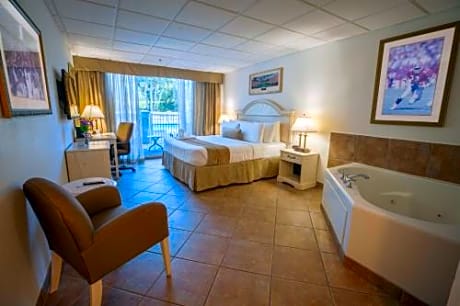 King Room with Spa Bath and Pool View