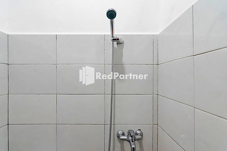 Langkar Guest House Syariah Mitra RedDoorz