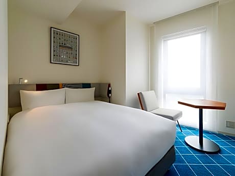 Small Double Non-Smoking