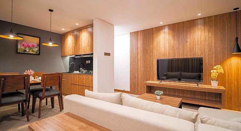 Plagoo Holiday Hotel