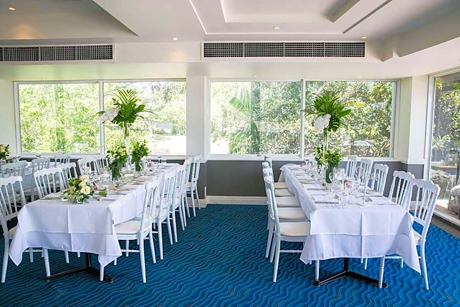 Mirage Hotel Newport