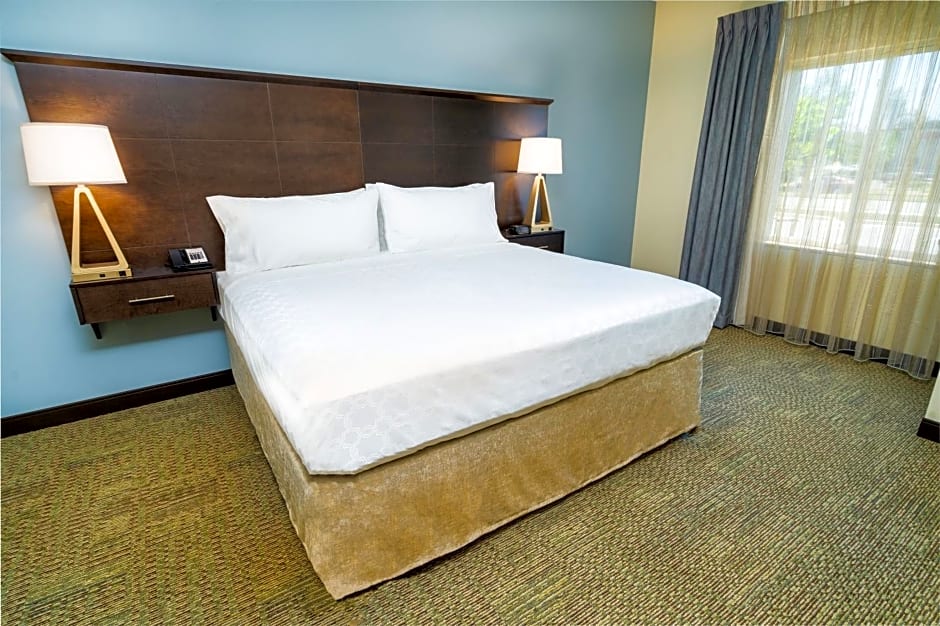 Staybridge Suites - Newark - Fremont