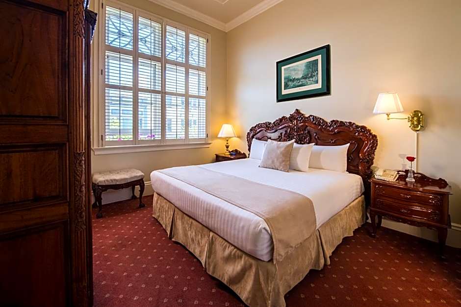 Photo 1 of 3 of 1 King Bed
