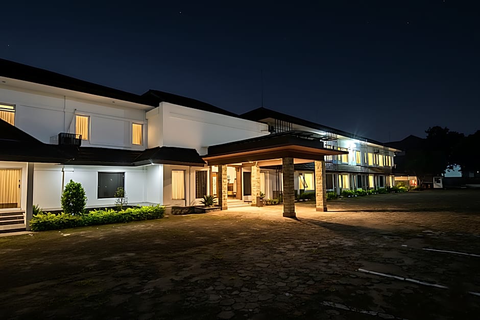 Parama Hotel