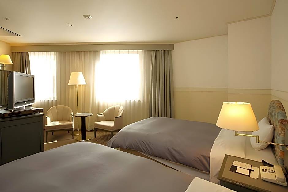 JR-EAST HOTEL METS KOKUBUNJI