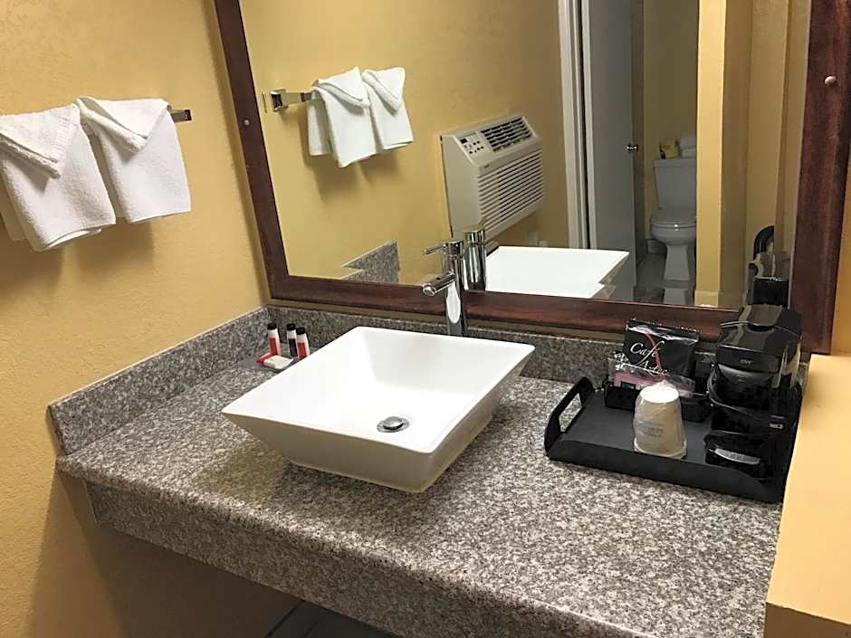 Travelodge by Wyndham San Diego SeaWorld