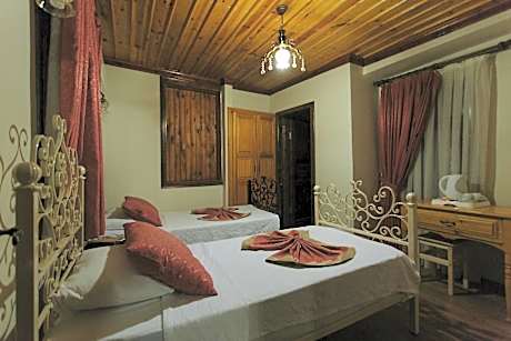 Small Twin Room with  Partial Sea View