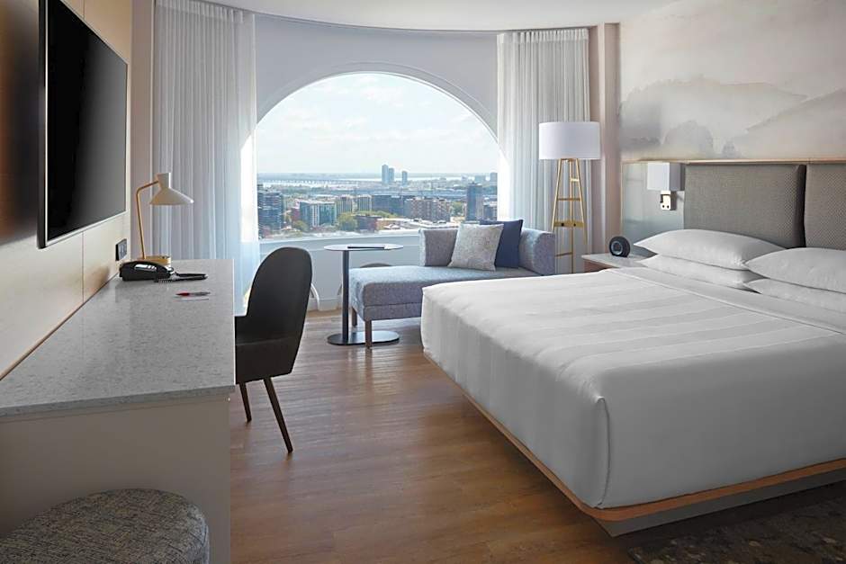 Photo 1 of 3 of Deluxe 1 King Bed