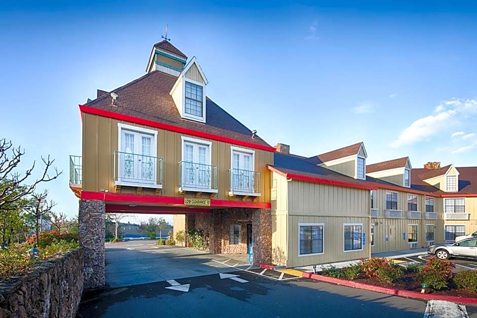 Red Lion Inn & Suites Auburn