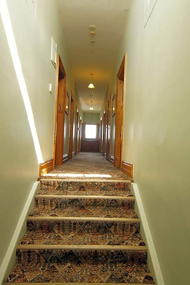 Empire Hotel Backpackers