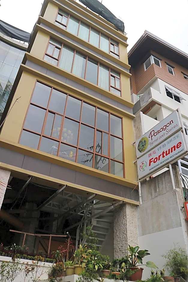Paragon Hotel And Suites